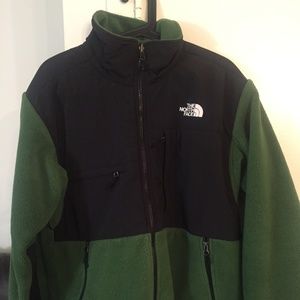 Northface Denali Fleece (size M)